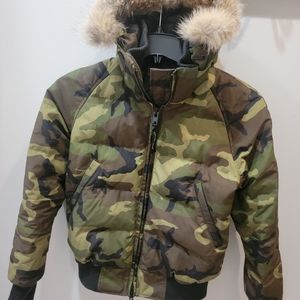 Canada goose bomber